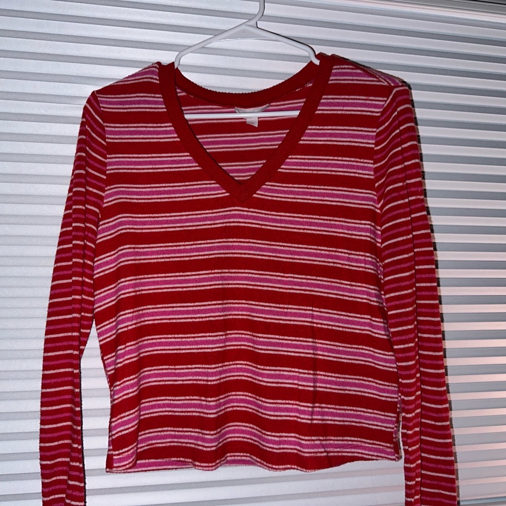 Red and White Colsie Striped V-Neck Long Sleeve Top